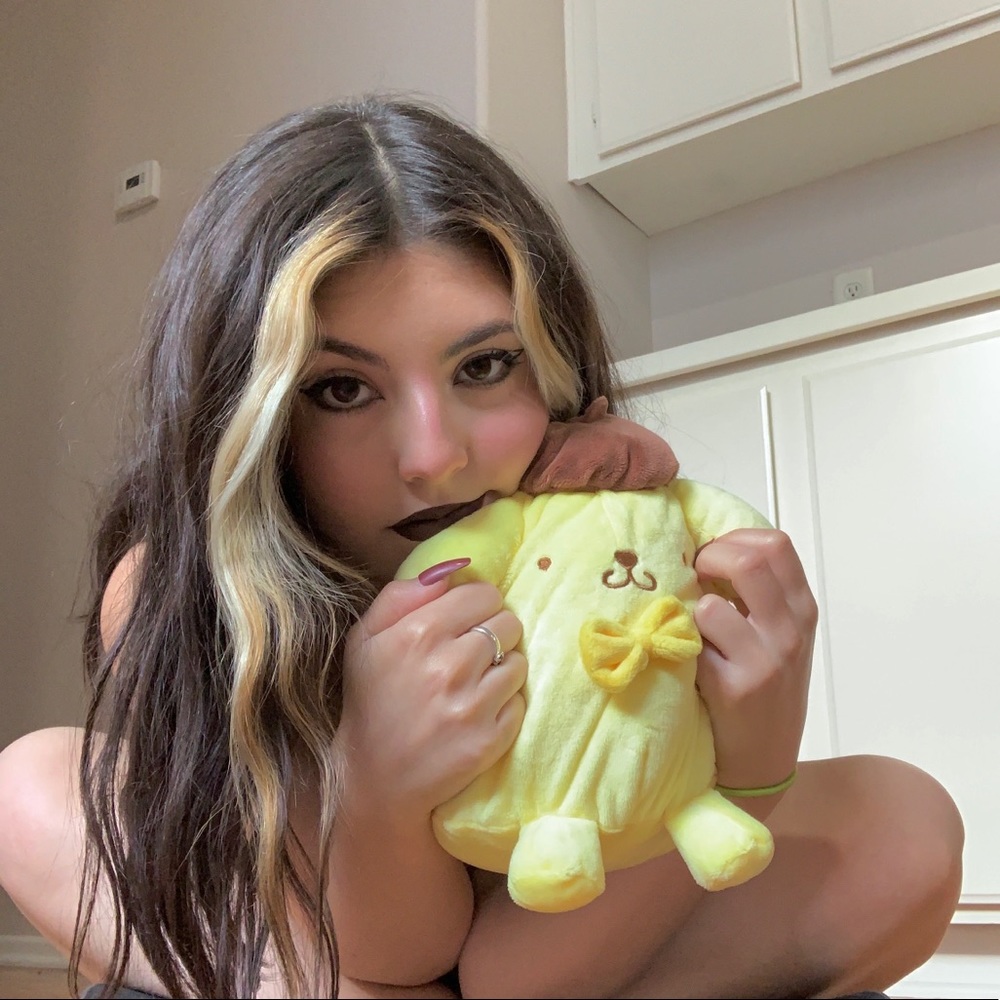 Meet your Posher, Victoria